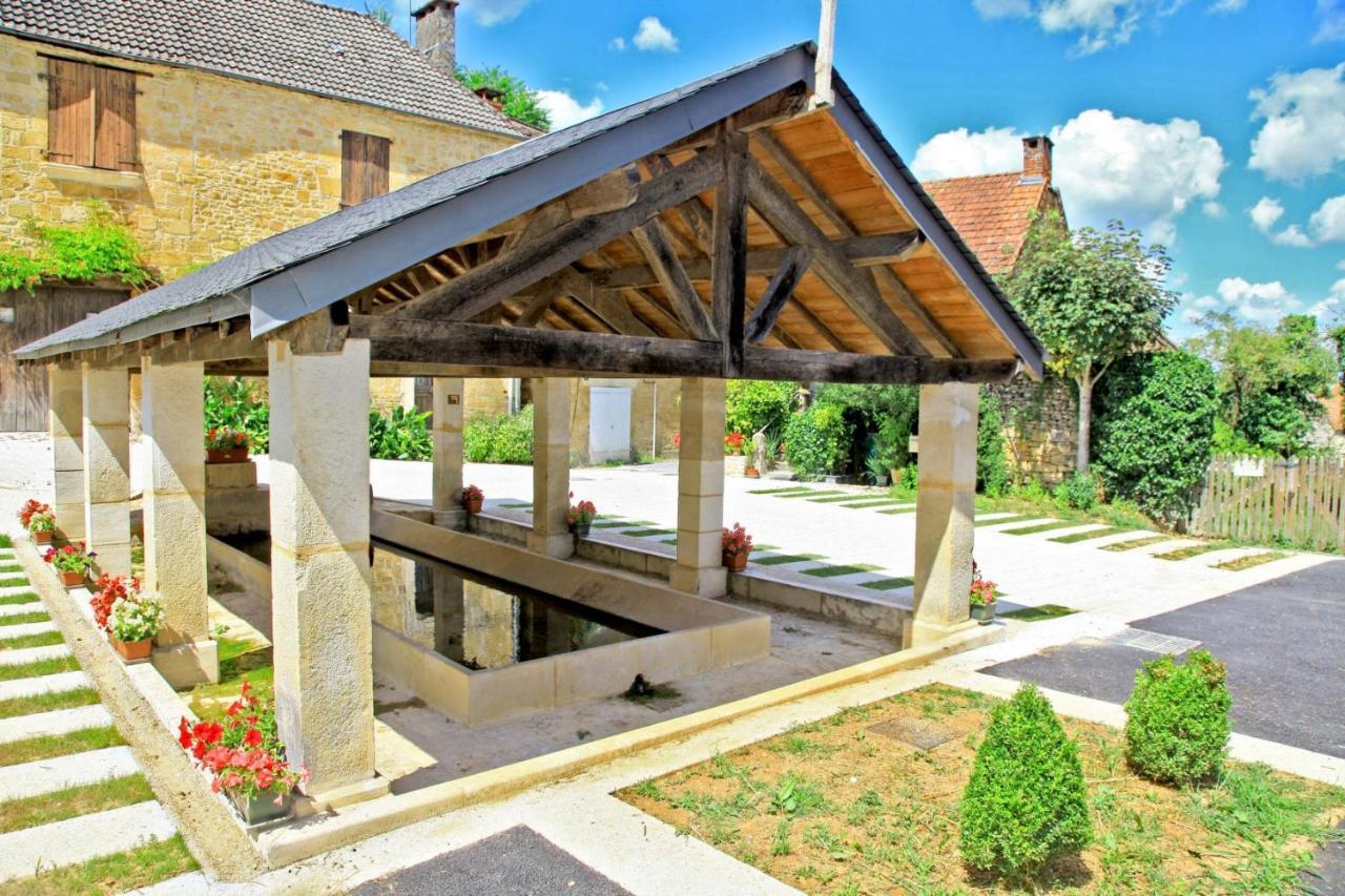 Petite Maison En Pierre Au Coeur Du Perigord Noir Salignac Eyvigues Exteriör bild