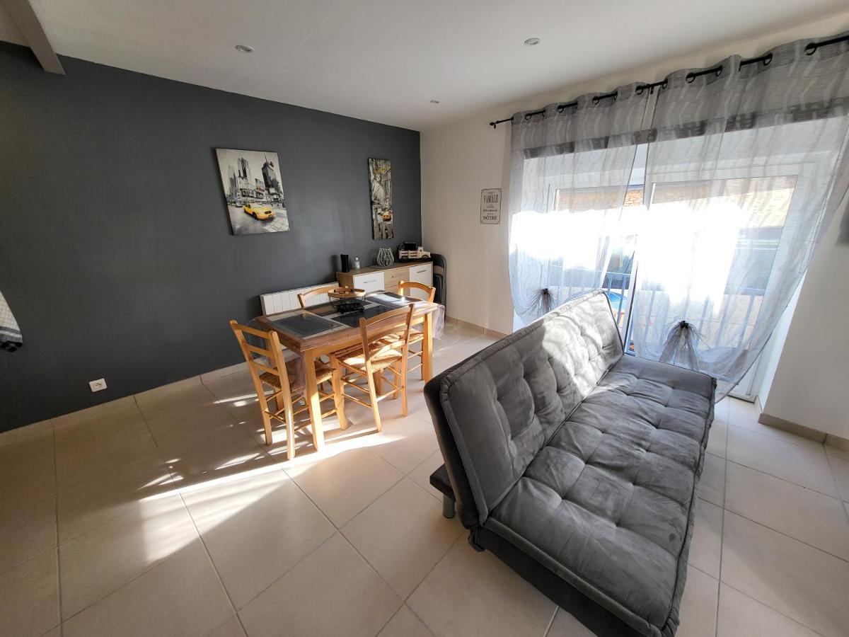 Petite Maison En Pierre Au Coeur Du Perigord Noir Salignac Eyvigues Exteriör bild